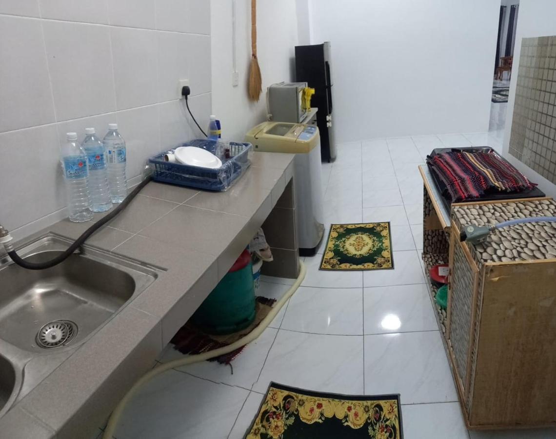 Homestay D'Mama Ifor Muslimi タンジュン・マリム エクステリア 写真